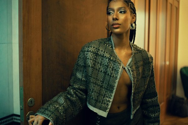 Master the Art of Pairing Striking Boots with Chic Dresses: Your Ultimate UK Fashion Handbook